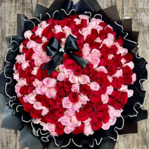 RAMO ELEGANTE DE 200 ROSAS