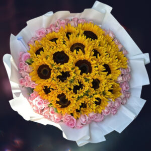 RAMO CON GIRASOLES Y ROSAS ROSAS