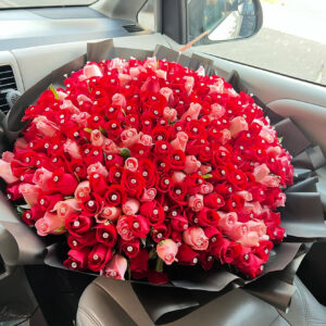 RAMO BUCHON DE 300 ROSAS EN 2 COLORES