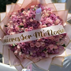 RAMO DE 200 ROSAS DE QUIERES SER MI NOVIA