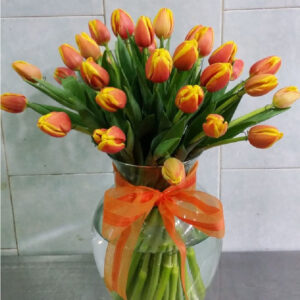 FLORERO CON 30 TULIPANES
